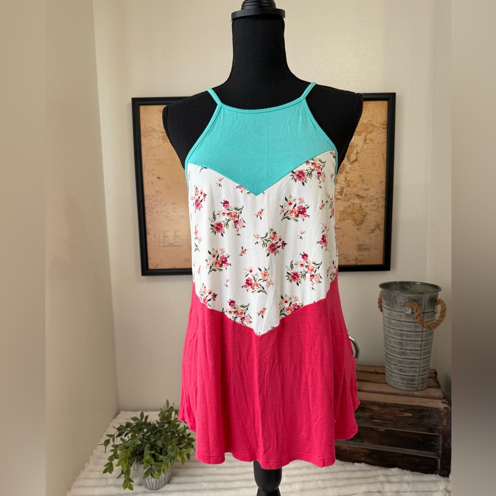 White Birch floral tank top size small